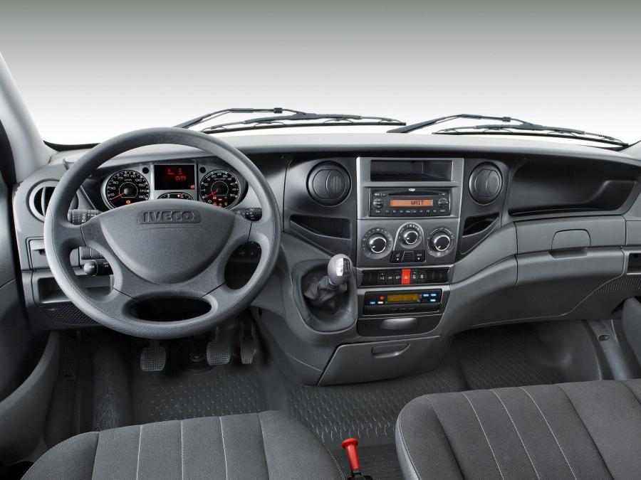  Iveco Daily 2012 года  (BR) (фото 2 из 3)